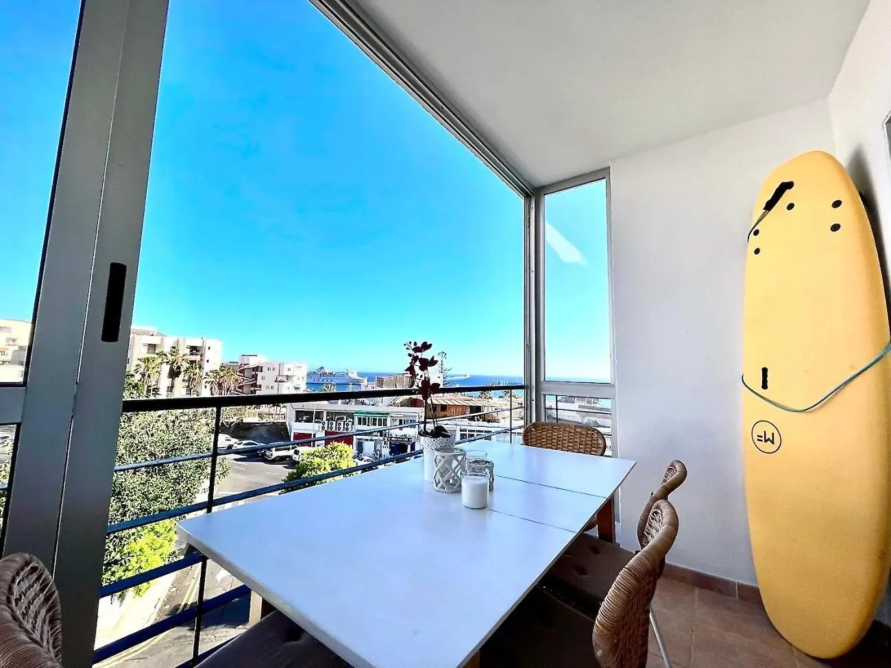 Beachfront Apartment With Ocean Views Los Cristianos