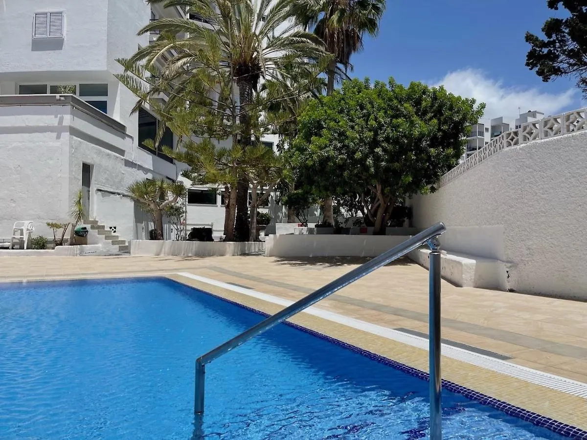 Beachfront Apartment With Ocean Views Los Cristianos  Los Cristianos (Tenerife)